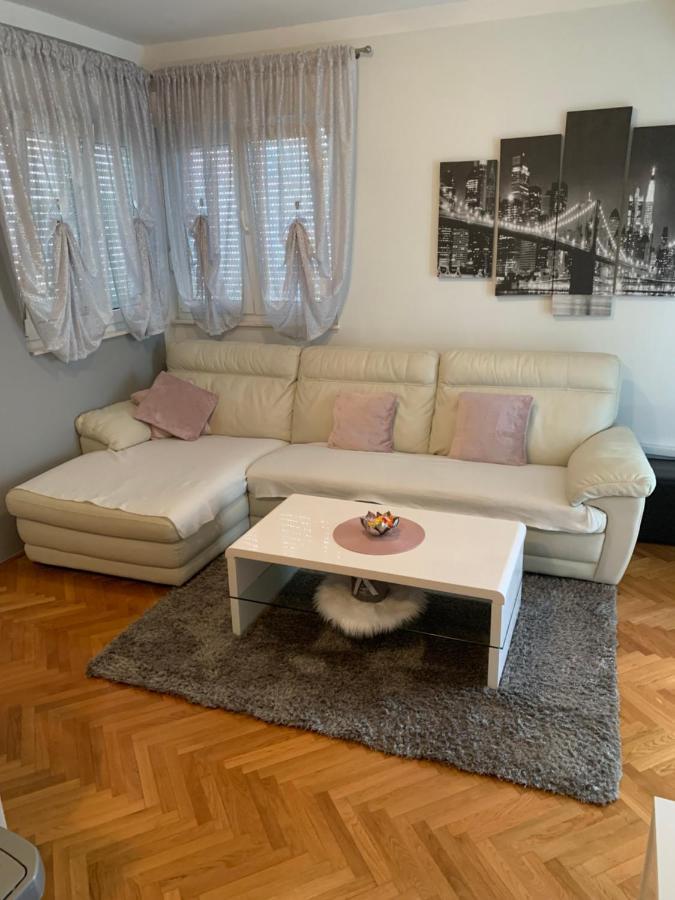 Sve U 5 Minuta Apartmán *